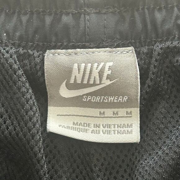 Nike mens Y2k black track pants with mesh lining and zip bottoms size M - Picture 5 of 12